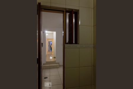 Casa para alugar com 220m², 3 quartos e 2 vagasBanheiro de Serviço