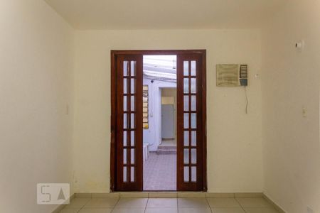 Casa para alugar com 220m², 3 quartos e 2 vagasEdícula