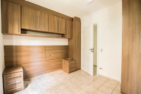Quarto 1 de apartamento para alugar com 2 quartos, 62m² em Jardim Bom Tempo, Taboão da Serra
