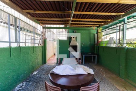 Casa à venda com 220m², 4 quartos e 1 vagaÁrea comum