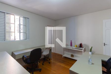 Casa à venda com 220m², 4 quartos e 1 vagaQuarto 1