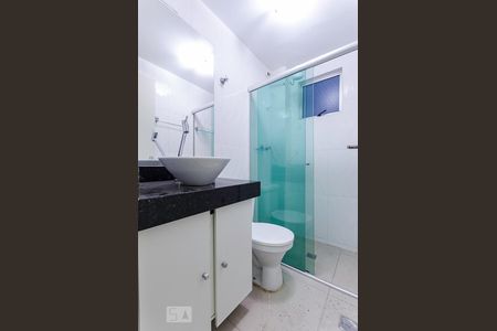 Apartamento à venda com 75m², 3 quartos e 1 vaga Apartamento à venda com 75m², 3 quartos e 1 vagaBanheiro