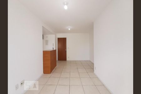 Sala de apartamento à venda com 2 quartos, 53m² em Del Castilho, Rio de Janeiro