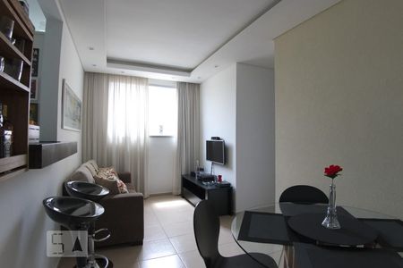 Sala de apartamento à venda com 3 quartos, 65m² em Vila Della Piazza, Jundiaí