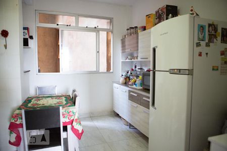 Apartamento à venda com 86m², 3 quartos e 2 vagasCozinha