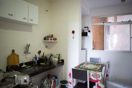 Apartamento à venda com 86m², 3 quartos e 2 vagasCozinha