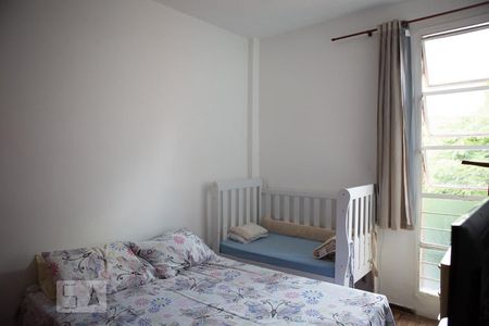 Apartamento à venda com 86m², 3 quartos e 2 vagasQuarto 2 