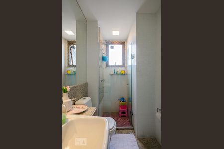 Apartamento à venda com 165m², 4 quartos e 3 vagasBanheiro da Suíte 2