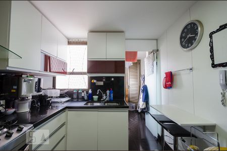 Apartamento à venda com 165m², 4 quartos e 3 vagasCozinha