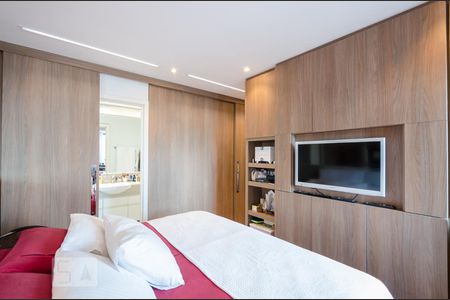 Apartamento à venda com 165m², 4 quartos e 3 vagasSuíte 1