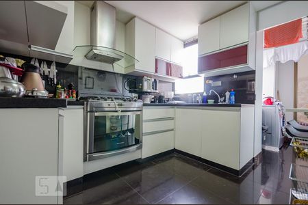 Apartamento à venda com 165m², 4 quartos e 3 vagasCozinha