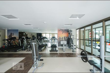 Apartamento à venda com 165m², 4 quartos e 3 vagasAcademia