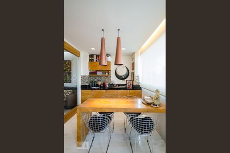 Apartamento à venda com 165m², 4 quartos e 3 vagasVaranda da Sala