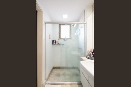 Apartamento à venda com 165m², 4 quartos e 3 vagasBanheiro da Suíte 1