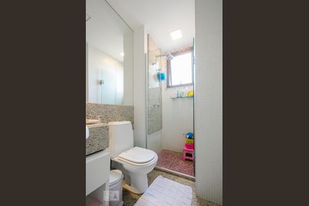 Apartamento à venda com 165m², 4 quartos e 3 vagasBanheiro da Suíte 2