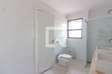 Apartamento à venda com 280m², 4 quartos e 4 vagasBanheiro da Suíte 3