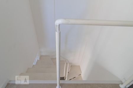 Escada de apartamento à venda com 1 quarto, 66m² em Praia de Belas, Porto Alegre