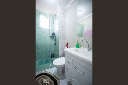 banheiro de apartamento à venda com 2 quartos, 53m² em Parque Residencial Vila União, Campinas