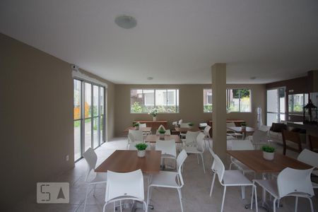 Apartamento à venda com 45m², 2 quartos e 1 vaga Apartamento à venda com 45m², 2 quartos e 1 vagaÁrea comum - Salão de festas