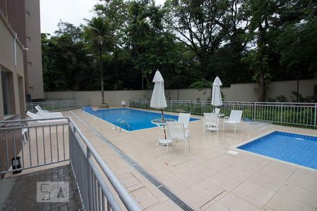 Apartamento à venda com 45m², 2 quartos e 1 vaga Apartamento à venda com 45m², 2 quartos e 1 vagaÁrea comum - Piscina