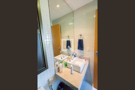 Banheiro de apartamento para alugar com 1 quarto, 36m² em Jacarepaguá, Rio de Janeiro