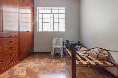 Casa à venda com 304m², 3 quartos e 2 vagas Casa à venda com 304m², 3 quartos e 2 vagasQuarto 2