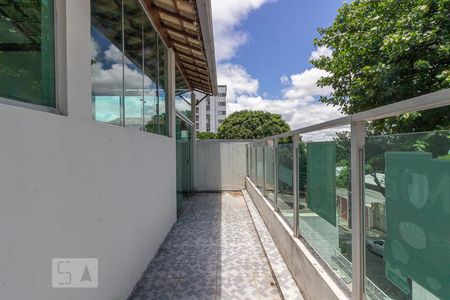 Casa à venda com 304m², 3 quartos e 2 vagas Casa à venda com 304m², 3 quartos e 2 vagasSalão de Festas
