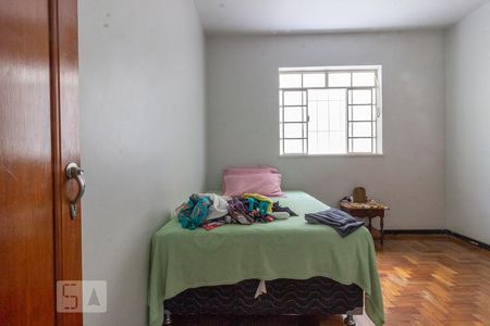 Casa à venda com 304m², 3 quartos e 2 vagas Casa à venda com 304m², 3 quartos e 2 vagasQuarto 3