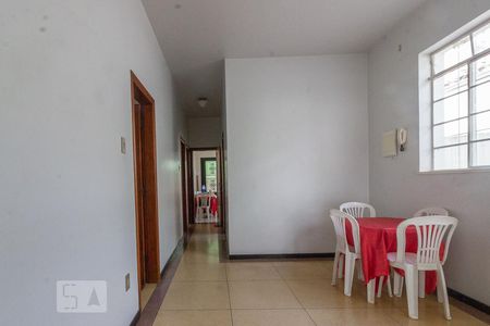 Sala de casa à venda com 3 quartos, 304m² em Nova Suíssa, Belo Horizonte