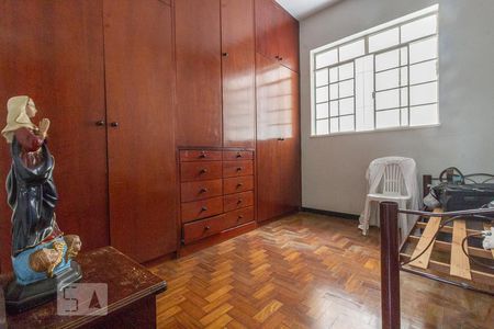 Casa à venda com 304m², 3 quartos e 2 vagas Casa à venda com 304m², 3 quartos e 2 vagasQuarto 2