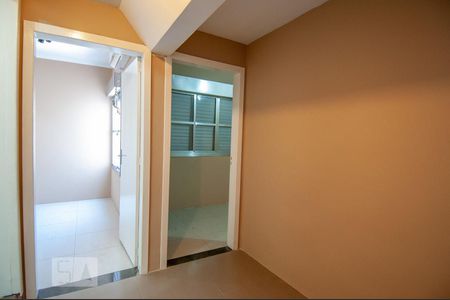 Sala de apartamento para alugar com 2 quartos, 48m² em Petrópolis, Porto Alegre