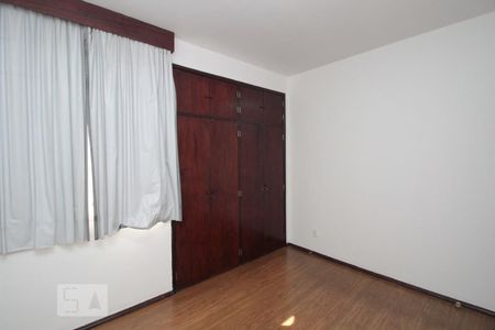 Apartamento à venda com 2 quartos, 55m² em Sagrada Família, Belo Horizonte