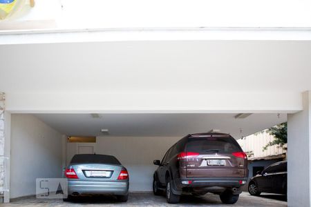 Casa à venda com 744m², 6 quartos e 8 vagasGaragem