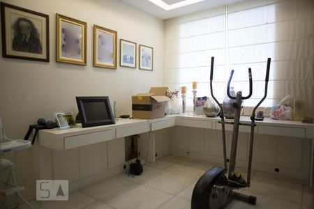 Casa à venda com 744m², 6 quartos e 8 vagasQuarto 5 - suíte