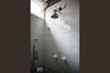 Casa à venda com 744m², 6 quartos e 8 vagasBanheiro suíte 1