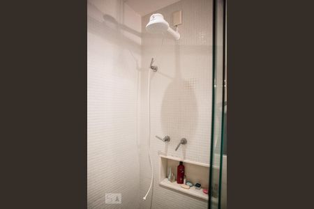 Casa à venda com 744m², 6 quartos e 8 vagasBanheiro suíte 7 -  primeiro andar