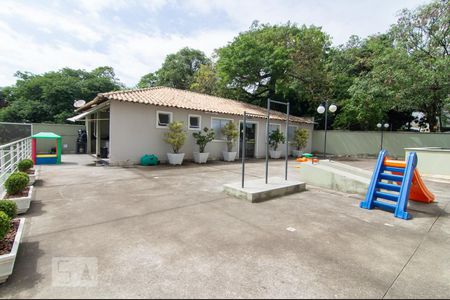 Apartamento para alugar com 65m², 2 quartos e 1 vaga Apartamento para alugar com 65m², 2 quartos e 1 vagaÁrea Comum - Playground