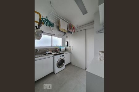 Apartamento à venda com 148m², 3 quartos e 3 vagas Apartamento à venda com 148m², 3 quartos e 3 vagasÁrea de serviço