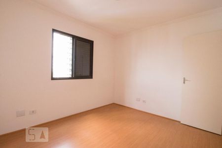 Quarto 2 de apartamento para alugar com 2 quartos, 63m² em Chácara Agrindus, Taboão da Serra