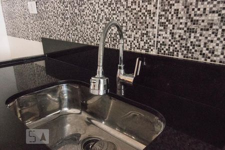 Apartamento para alugar com 63m², 2 quartos e 1 vagaPia - Cozinha