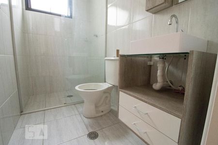 Banheiro de apartamento para alugar com 2 quartos, 63m² em Chácara Agrindus, Taboão da Serra