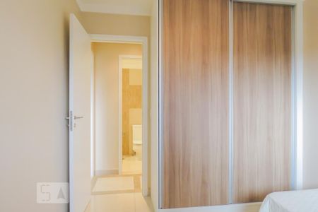 Apartamento à venda com 75m², 2 quartos e 1 vagaQuarto 2