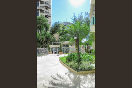Apartamento à venda com 75m², 2 quartos e 1 vagaPiscina 