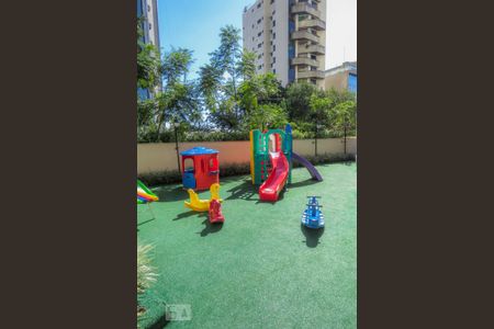 Apartamento à venda com 75m², 2 quartos e 1 vagaPlayground