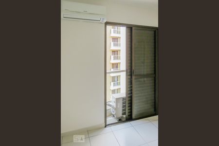 Suíte  de apartamento para alugar com 2 quartos, 70m² em Vila Olímpia, São Paulo