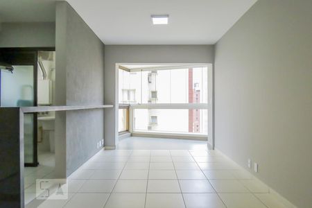 Sala  de apartamento para alugar com 2 quartos, 70m² em Vila Olímpia, São Paulo