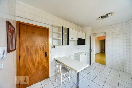 Apartamento à venda com 105m², 3 quartos e 2 vagasCozinha