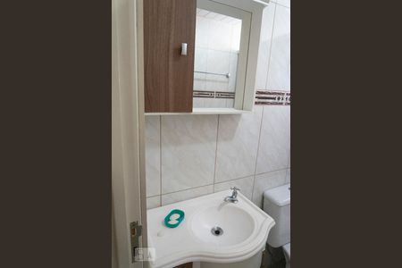 Banheiro - Torneira de apartamento para alugar com 2 quartos, 48m² em Pinheiro, São Leopoldo