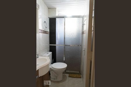 Banheiro de apartamento para alugar com 2 quartos, 48m² em Pinheiro, São Leopoldo