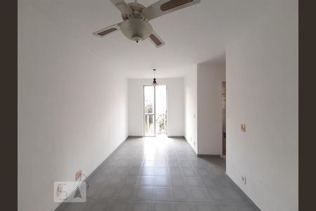 Apartamento para alugar com 45m², 2 quartos e 1 vagaSala